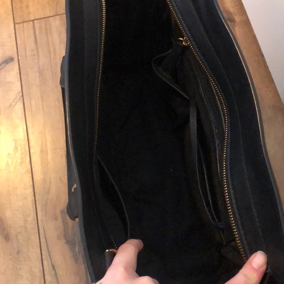 Michael Kors Purse - Picture 4 of 8